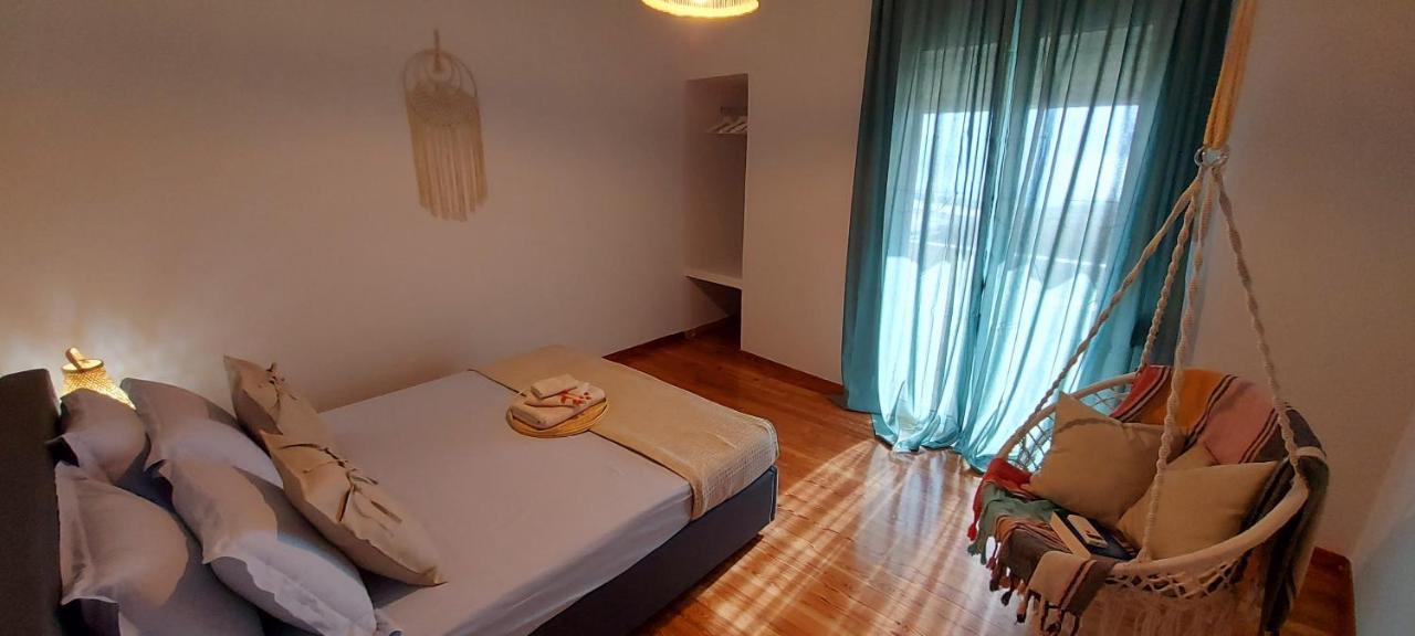 Onar Beachfront Residence, Loutraki Esterno foto