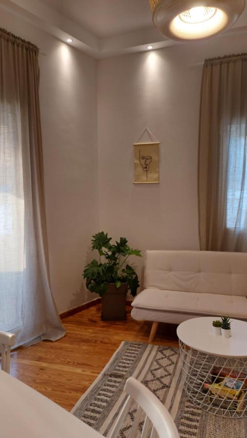 Onar Beachfront Residence, Loutraki Esterno foto